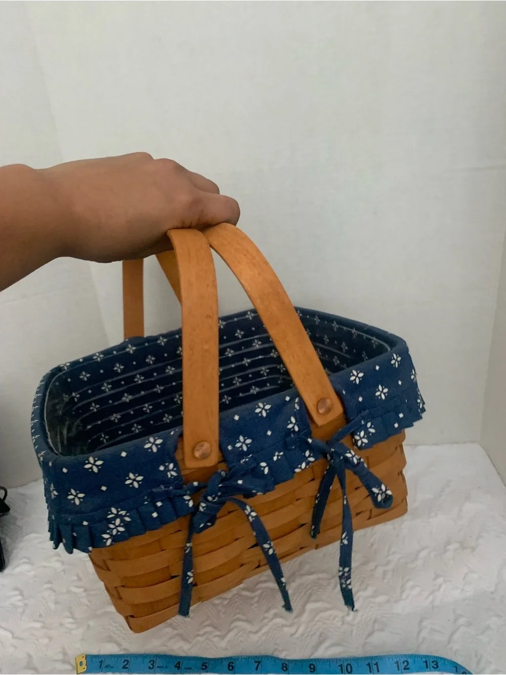 1994 Longaberger Handwoven Medium Rect Basket w/ Blue Liner Handle 10x10x11